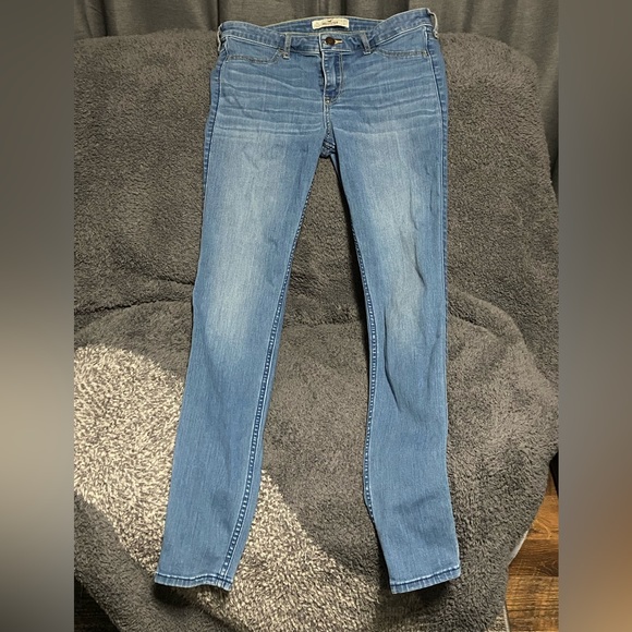 Hollister Skinny Jeans size 7L Light Wash - Picture 1 of 3